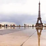 Elegant Luxury Private By Eiffel Tower París