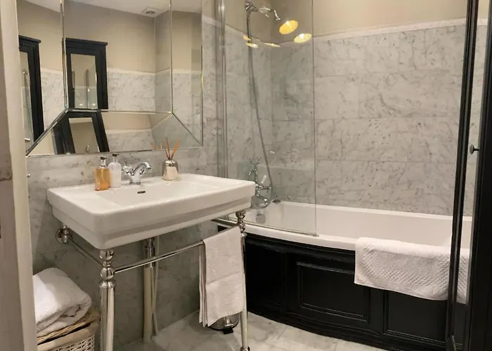 Elegant Luxury Private By Eiffel Tower *
