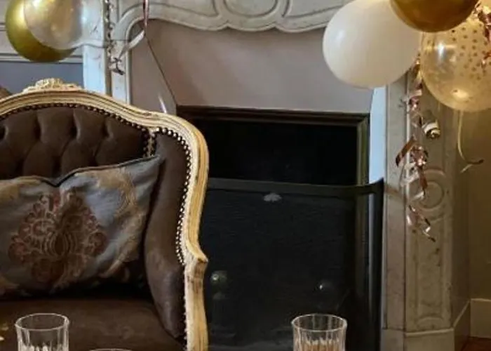 Elegant Luxury Private By Eiffel Tower Apartment Paris